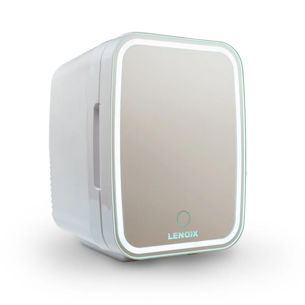 White 4l mini fridge with interior shelf