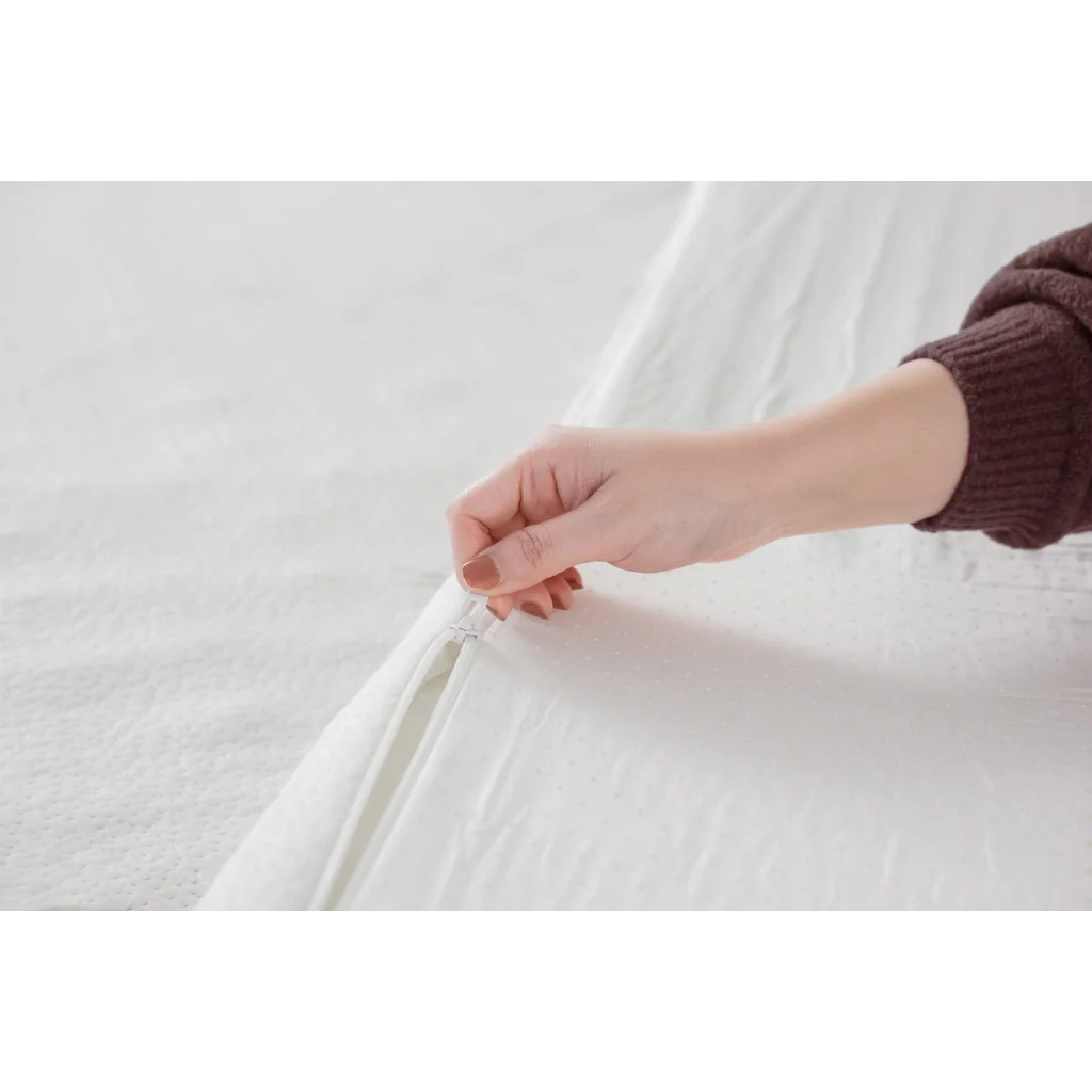 8cm Memory Foam Mattress Topper with Bamboo Cover - King