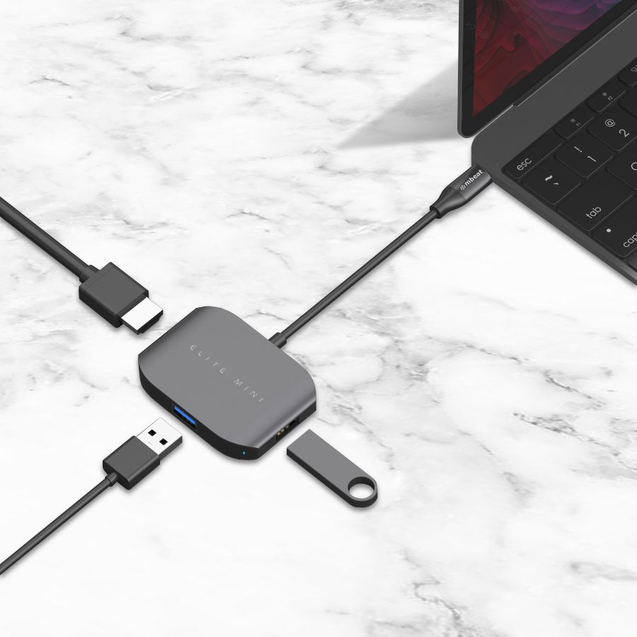 USB-C Multi-Port Adapter (HDMI + USB 3.0 + USB 2.0) - Space Grey Aluminium Design