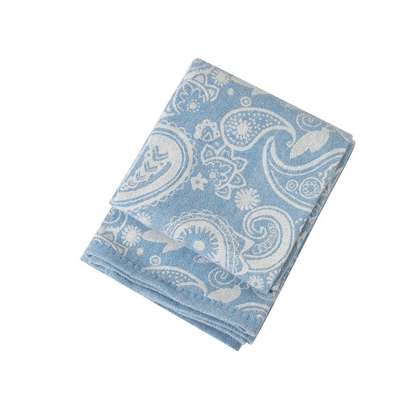 Blue Luxurious Paisley Jacquard Throw Blanket - Soft Wool