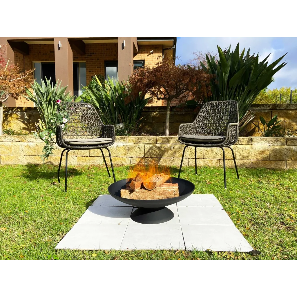 Lassen Cast Iron Fire Pit - Black