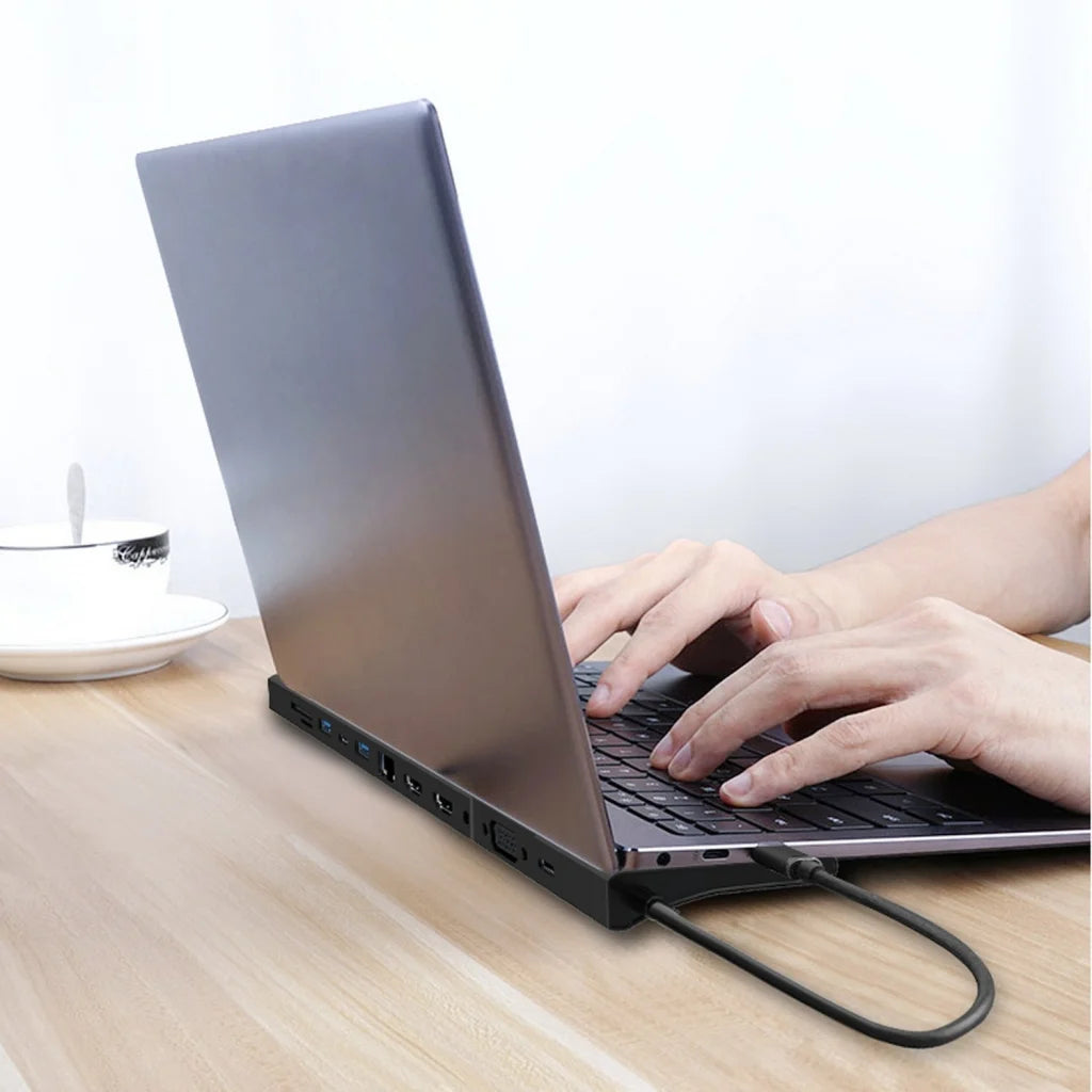 Simplecom CHN622 USB-C 12-in-1 Multiport Docking Station