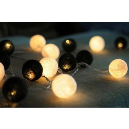 String Lights 20 LED Black White 5cm Cotton Ball Battery