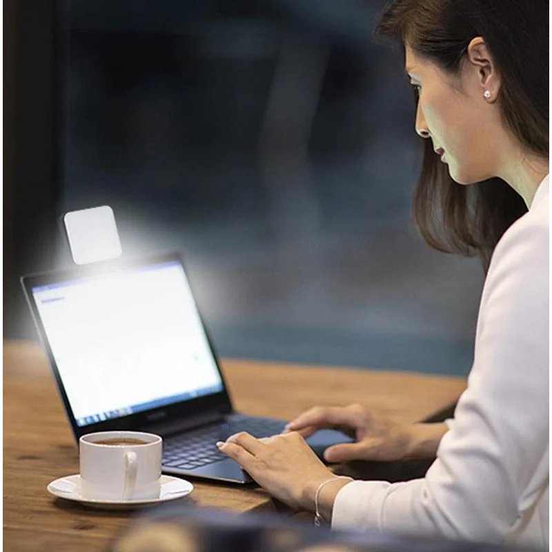 Universal Live Photography Light for Video Conferencing