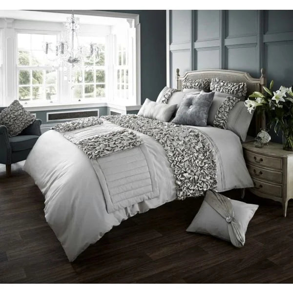 Verina Queen Quilt Cover Set by Anfora - Home & Garden