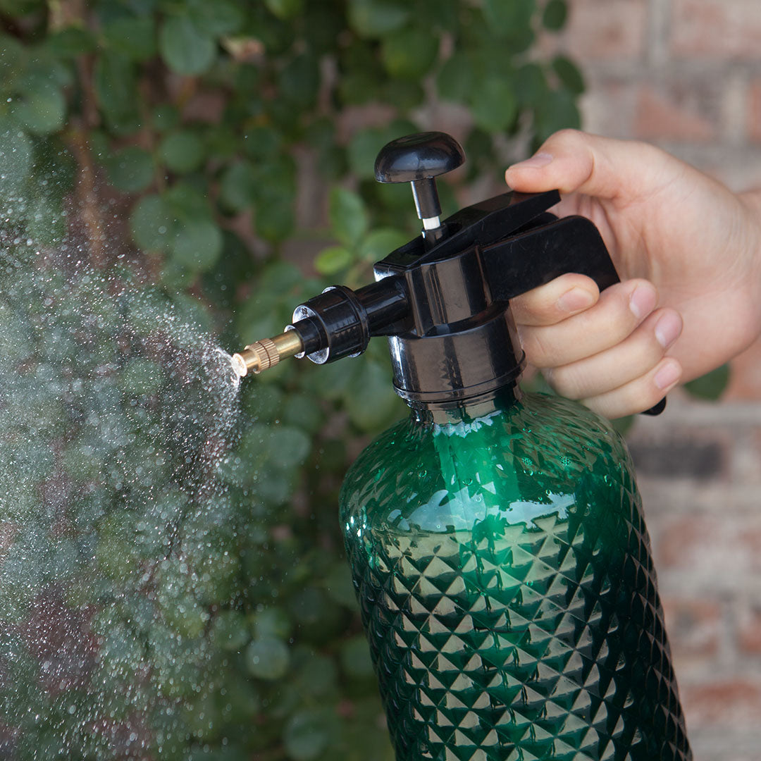 SOGA 4X 2 Liter Mist Water Spray Bottle Hand Held Pressure Adjustable Nozzle with Top Pump Indoor Outdoor Gardening