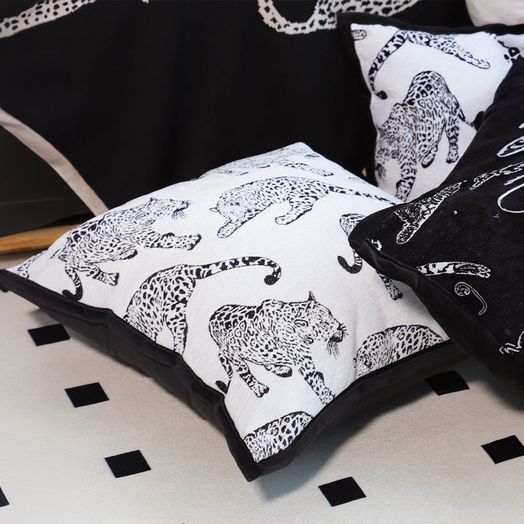 SOGA 45cm Throw Pillow White & Black Leopard Light Luxury Decorative Cushion for Living Room