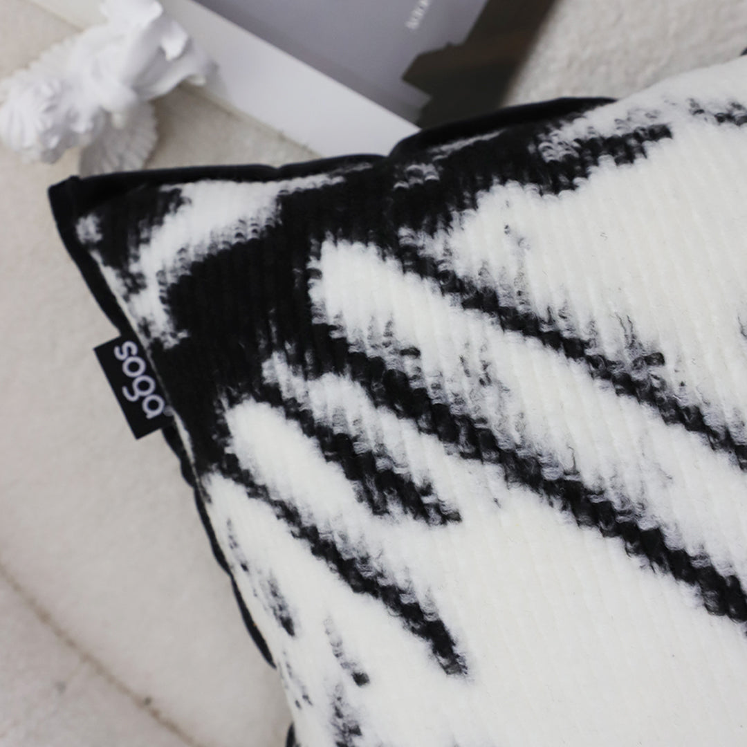 SOGA 2X 35cm Throw Pillow Black and White Leopard Thick Premium Polyester Fiber for Home Decor