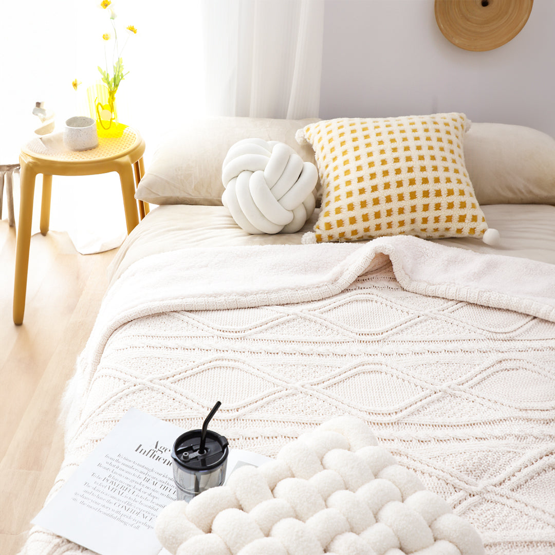 SOGA 200X230cm Throw Blanket White Chenille Fleece Knitted Fabric on One Side Soft Suede
