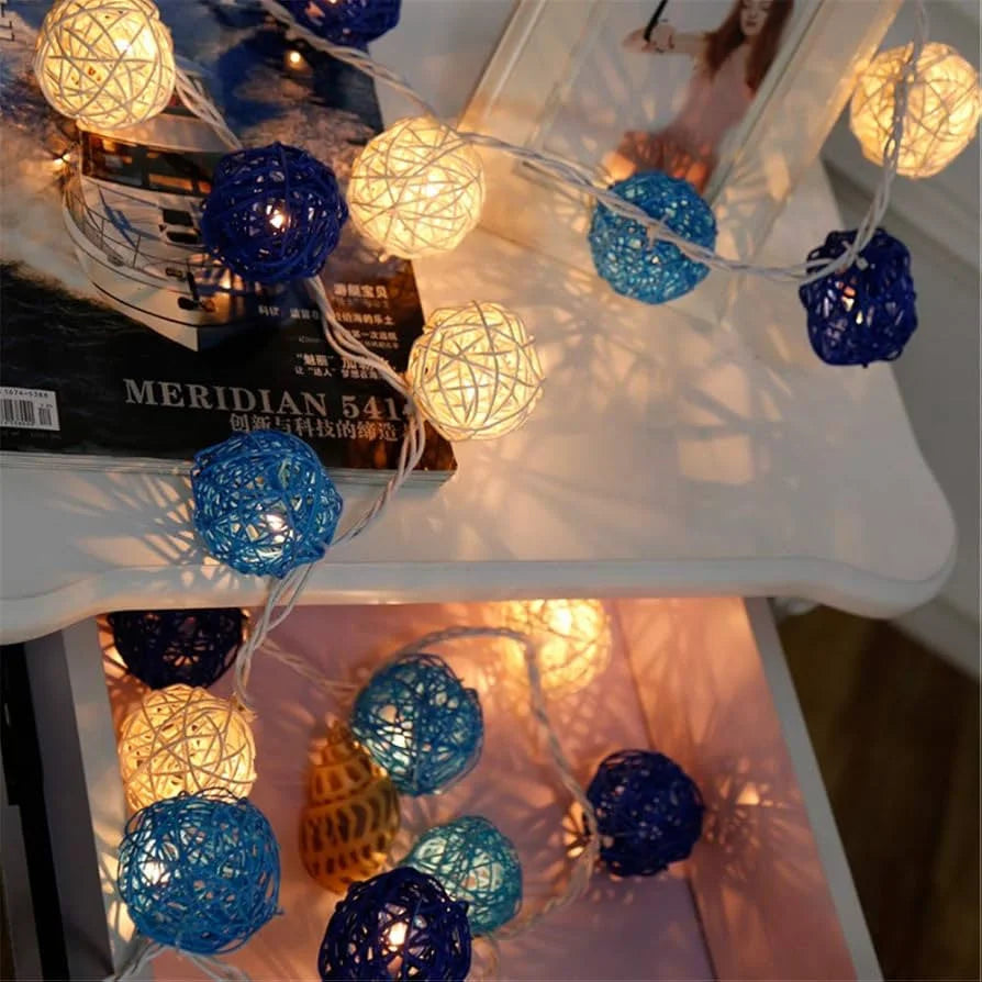 1 Set of Blue n White 5cm Rattan Cane 20 Ball Battery