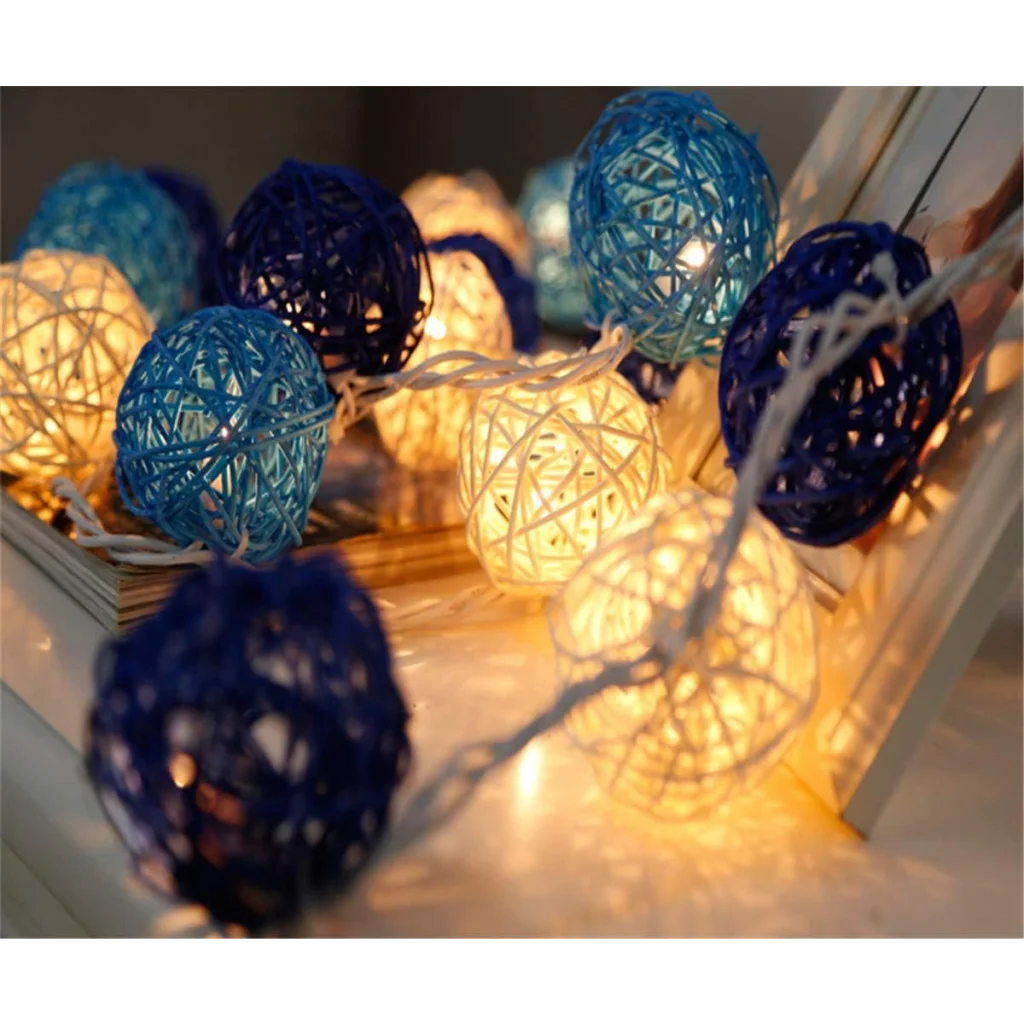 1 Set of Blue n White 5cm Rattan Cane 50 Ball Battery