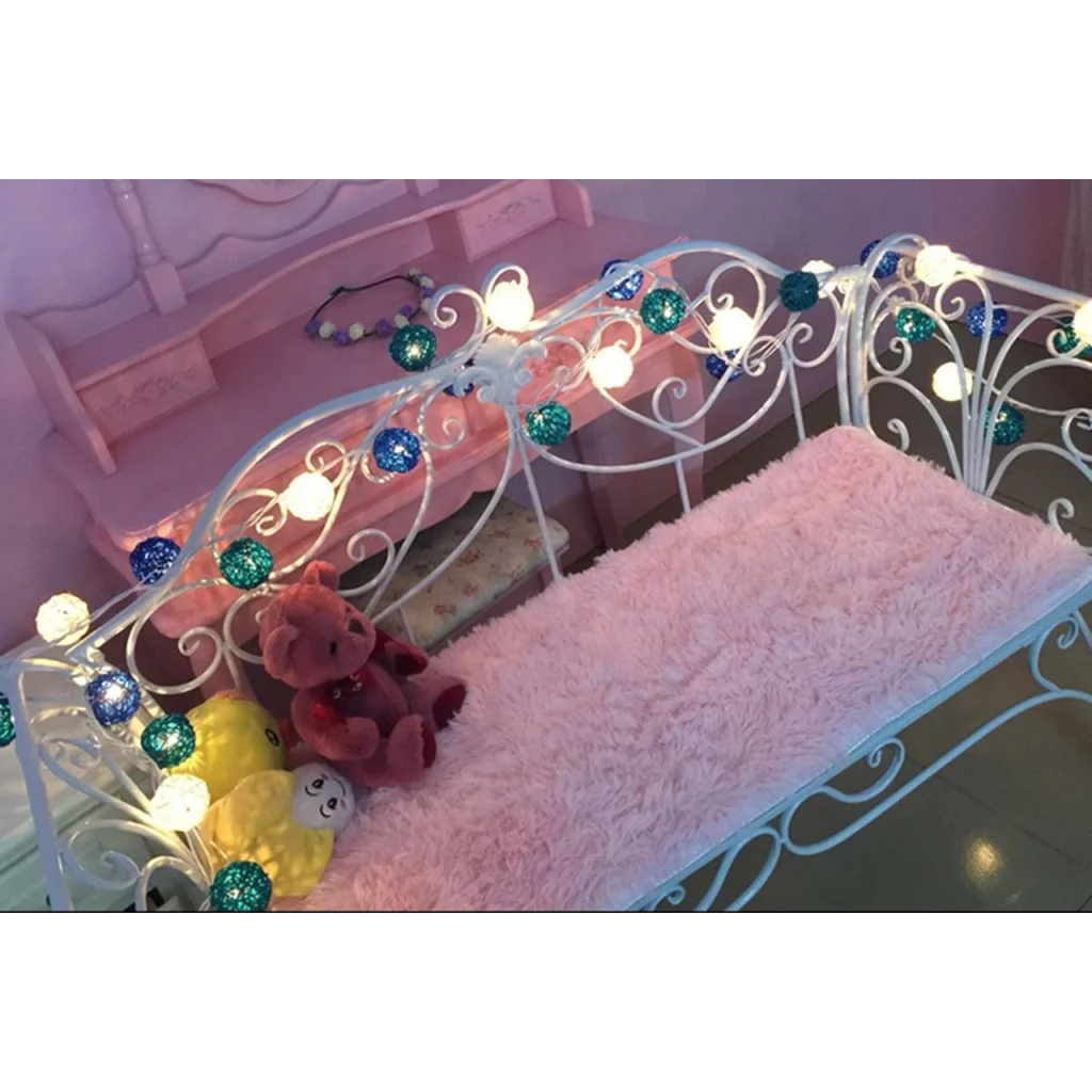 1 Set of Blue n White 5cm Rattan Cane 50 Ball Battery