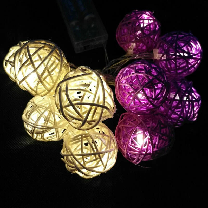 1 Set of Purple n White 5cm Rattan Cane 50 Ball Battery