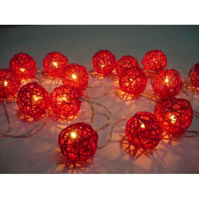 1 Set of Red 5cm Rattan Cane 50 Ball Battery Powered LONG