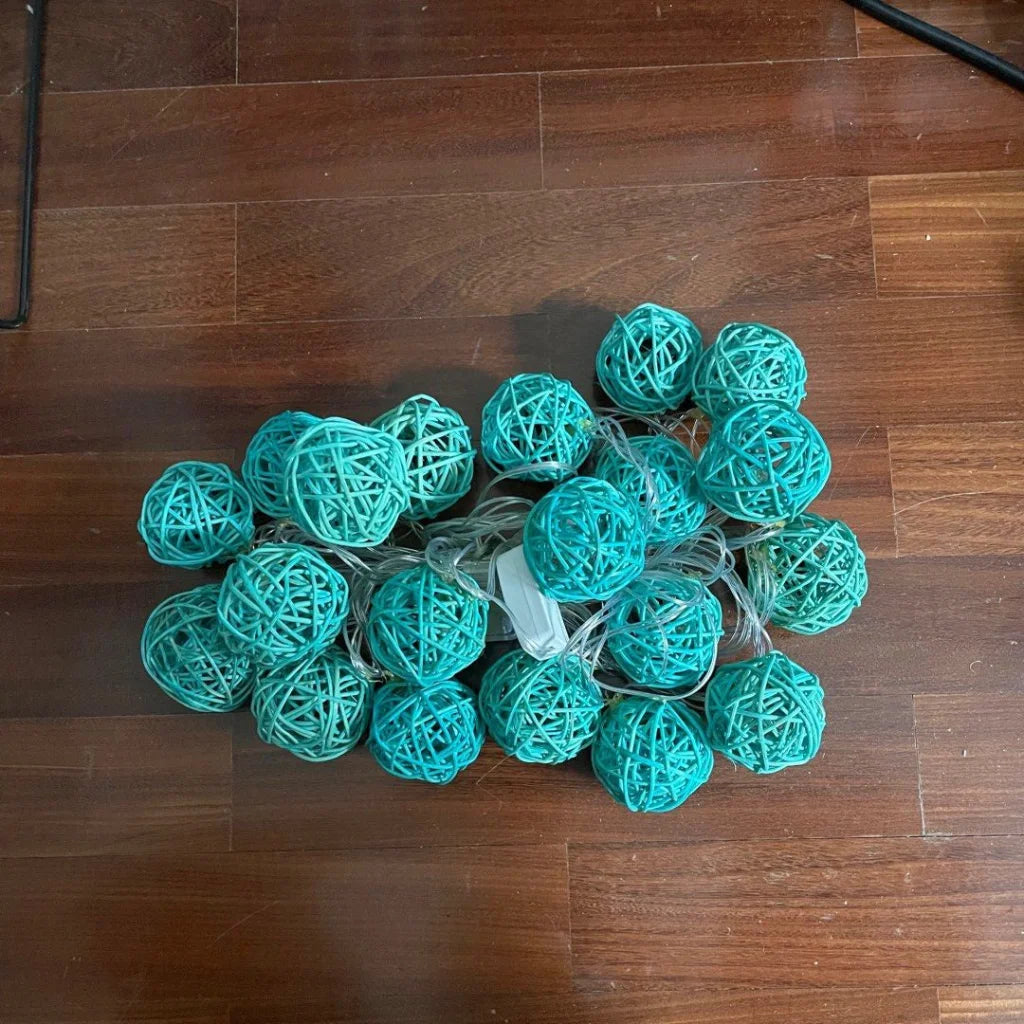 1 Set of Turquoise Blue 5cm Rattan Cane 50 Ball Battery