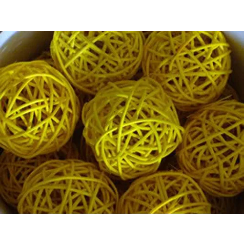 1 Set of Yellow 5cm Rattan Cane 50 Ball Battery Power LONG