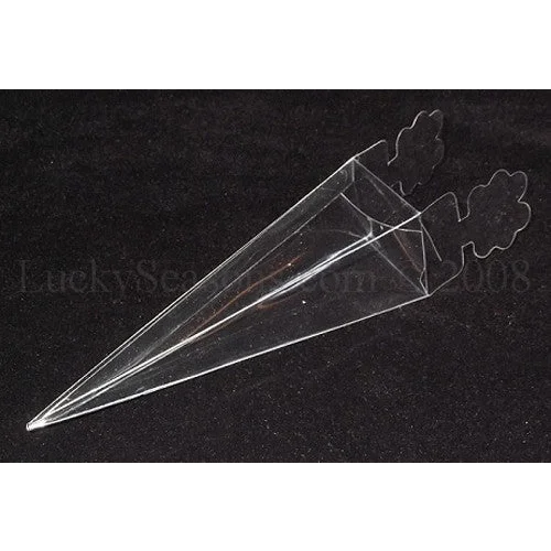 10 Pack of Clear Pyramid Triangle Shaped Small Clear Gift