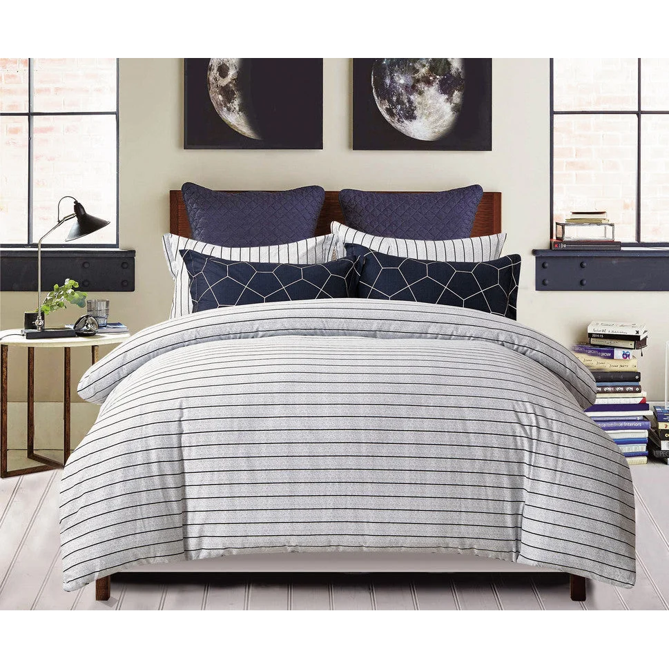 100% Cotton Reversible Quilt Cover Set - Fred - Queen Size