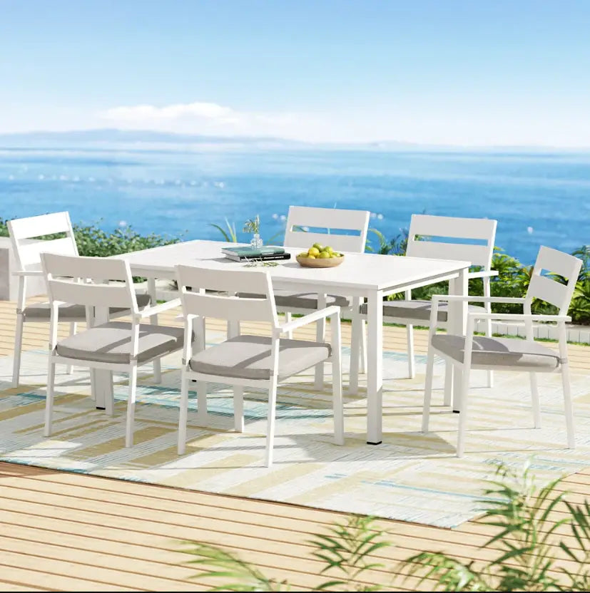 Outdoor Dining Table Ideas That Actually Work