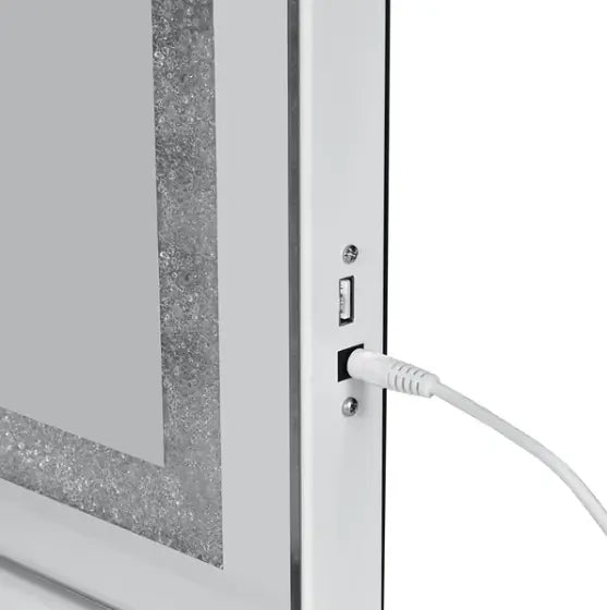 Why a Bluetooth Makeup Mirror Is the Best Addition