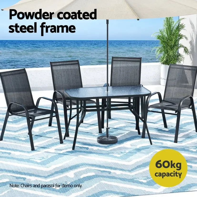 How to Set an Outdoor Dining Table Without Stress