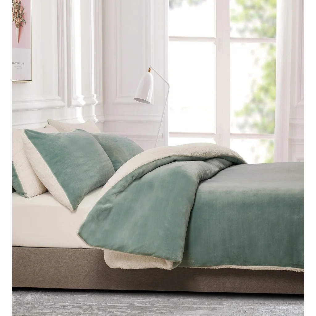 2-in-1 Teddy Sherpa Quilt Cover Set (Sage Green Super King)