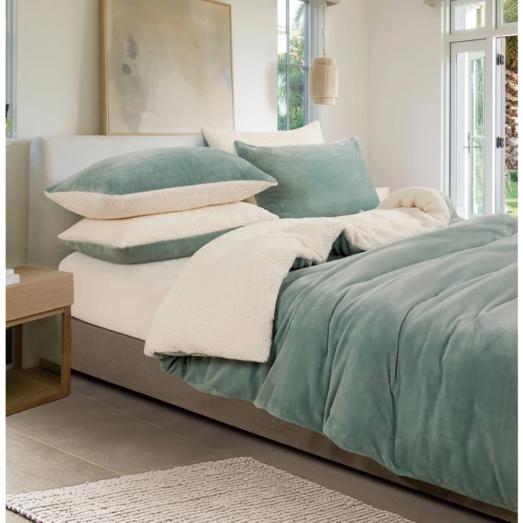 2-in-1 Teddy Sherpa Quilt Cover Set (Sage Green Super King)