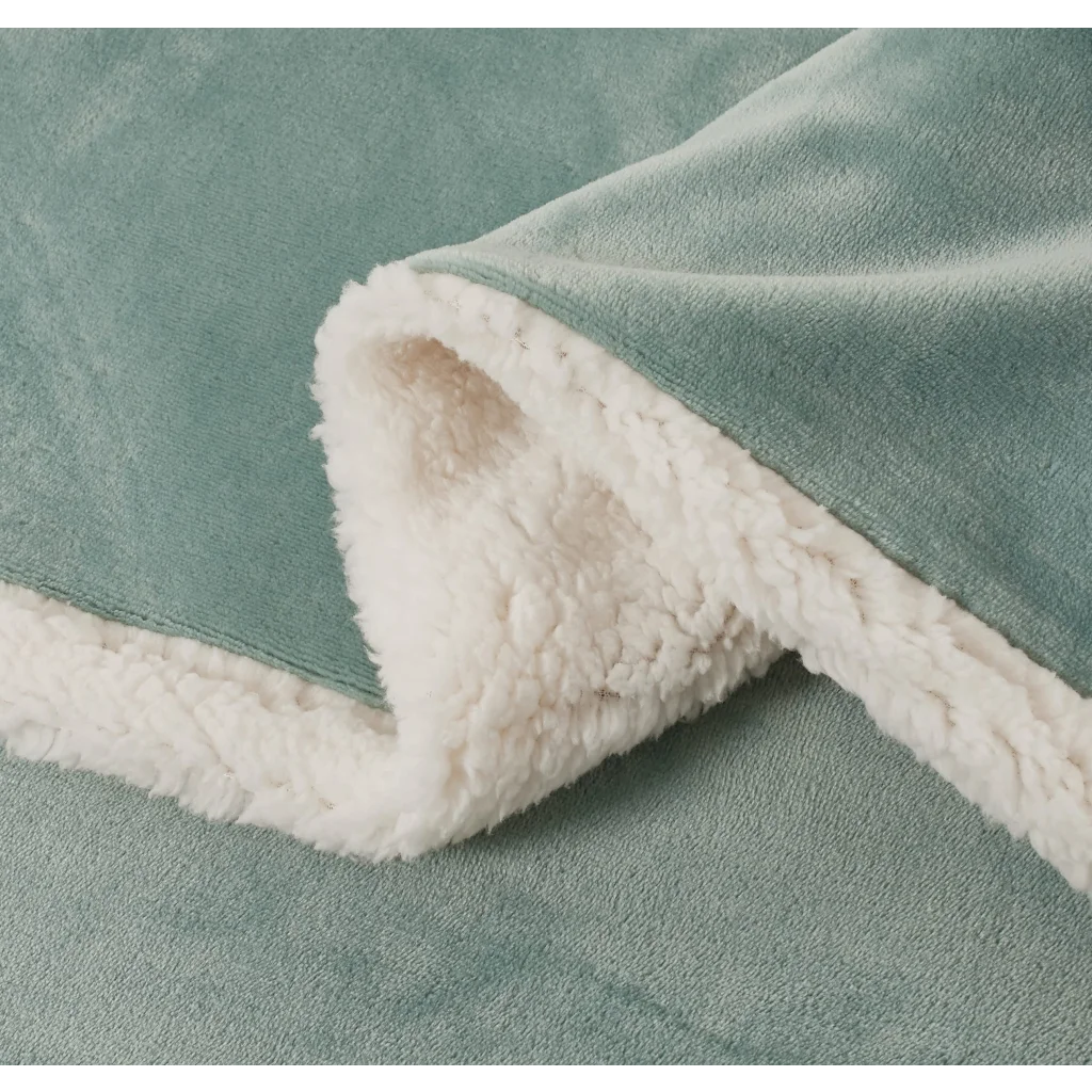 2-in-1 Teddy Sherpa Quilt Cover Set (Sage Green Super King)