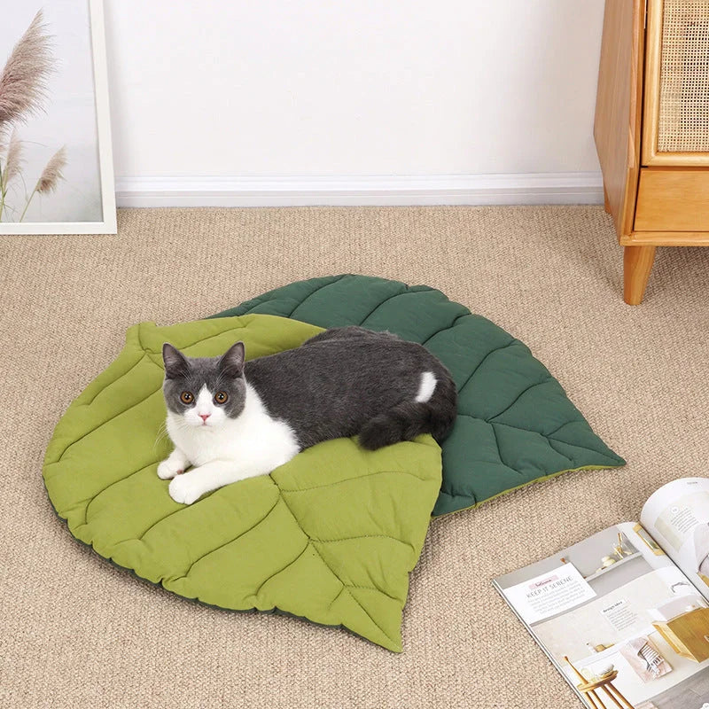2 Pcs Green Leaf-Shaped Pet Sleeping Mat - Durable Dog