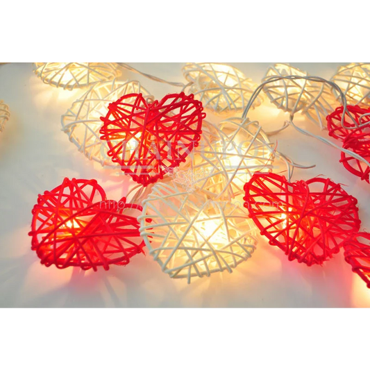 20 Red and White 3D Hollowed Rattan Heart-Shaped 3M String