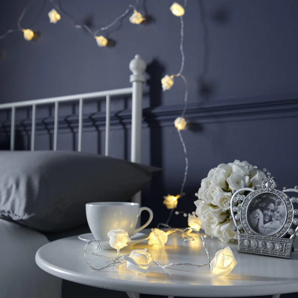 20 White Rose 3D Fairy Lights 3M String Battery (AA) Indoor