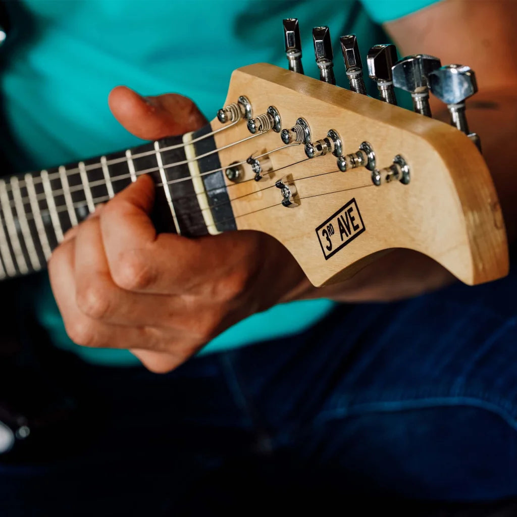 3rd Avenue Electric Guitar Pack - Red - Audio & Video >