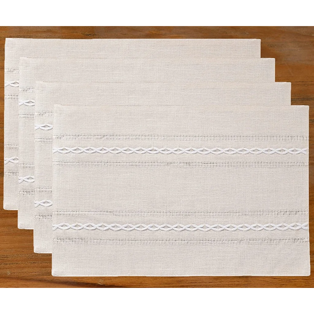 4 Pcs White Woven Placemats - Heat Resistant Kitchen Table