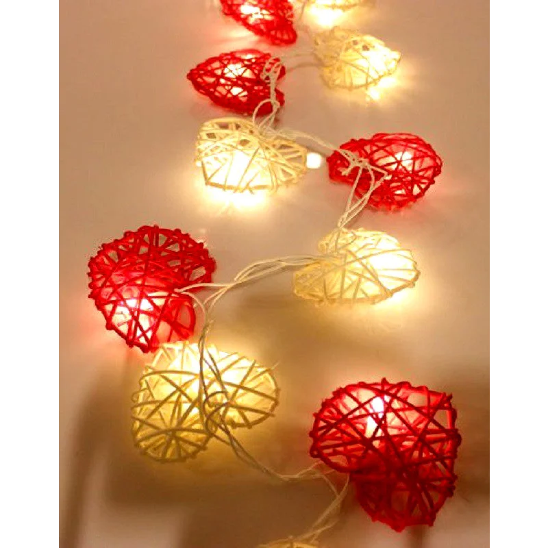 50 Red and White 3D Hollowed Rattan Heart-Shaped 5M LONG
