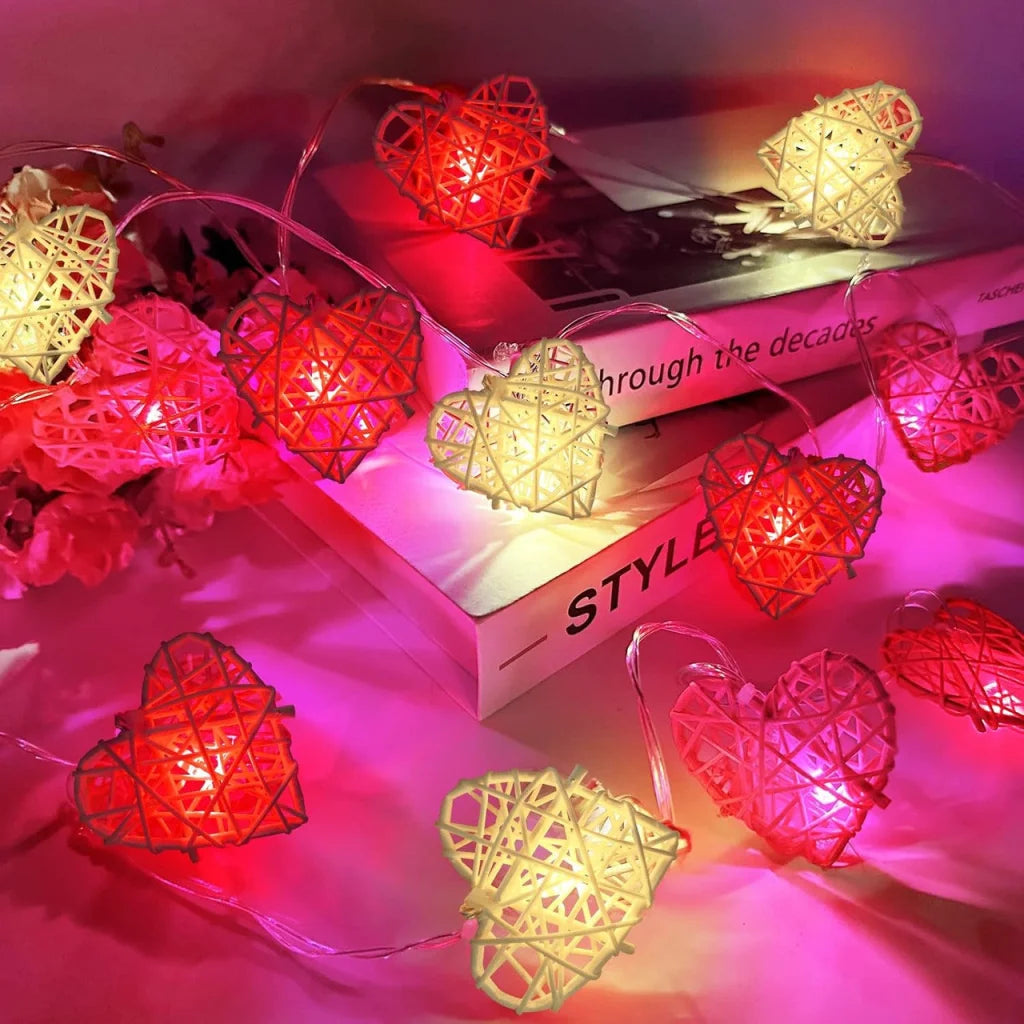 50 Red and White 3D Hollowed Rattan Heart-Shaped 5M LONG