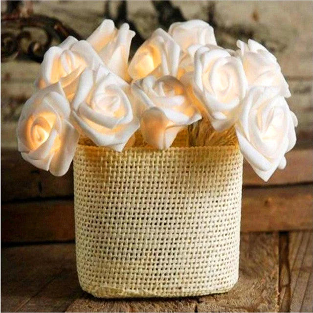 50 White Rose 3D Fairy Lights 5M LONG String Battery (AA)