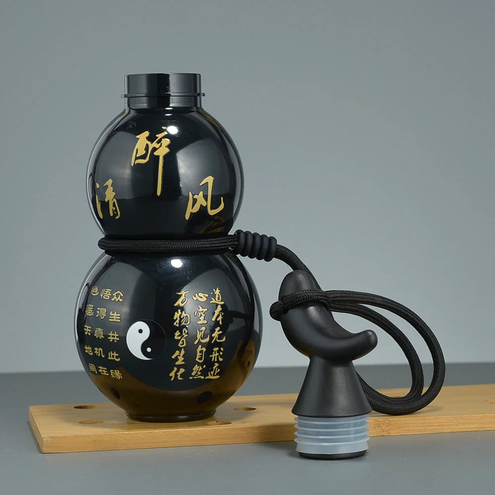 750ml Inspired Gourd Water Black Plastic Bottle