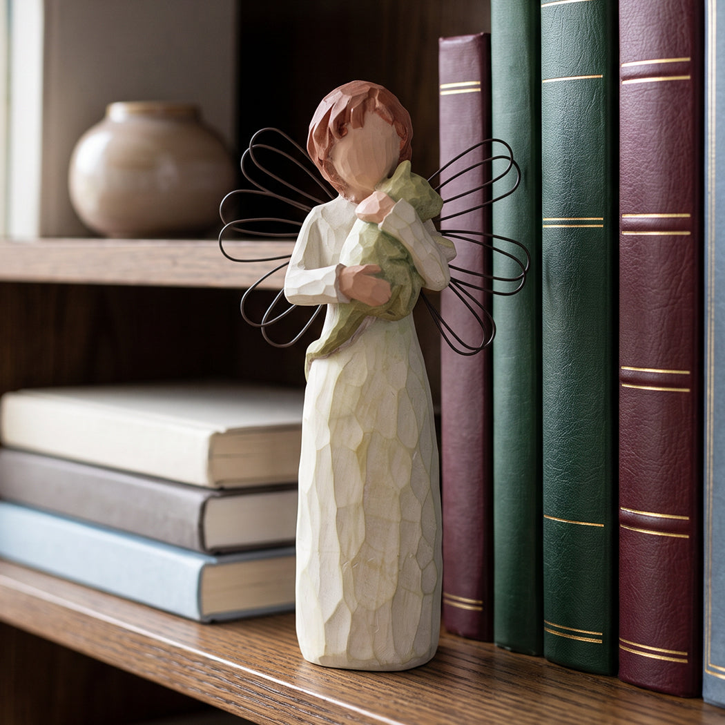 Levede Resin Angel Figurines Friendship Gift with Love for Home Decor White