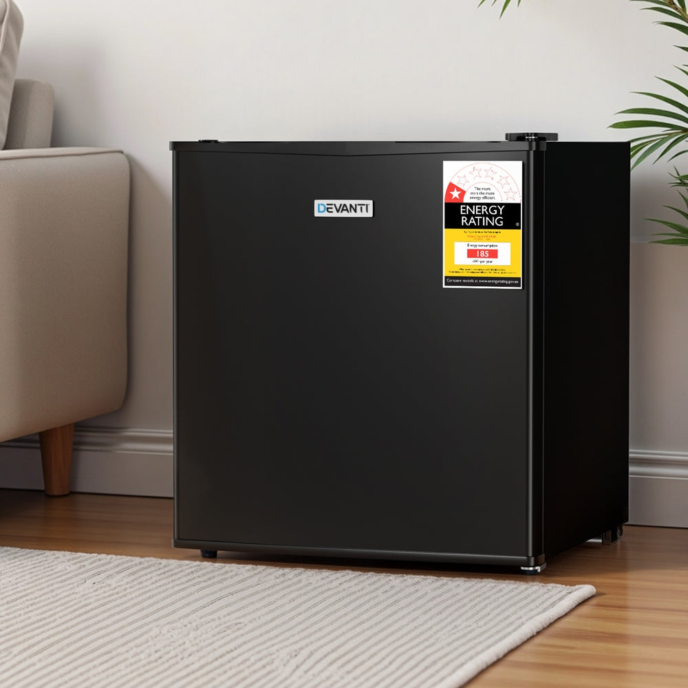 Devanti small upright with compact layout and accessory details