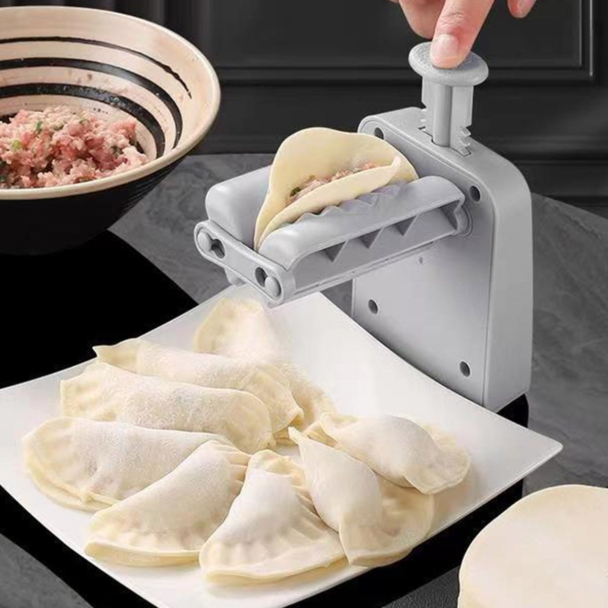Manual Dumpling Maker Machine Quickly Dumpling Maker Mould Household Dumpling Maker Press for Home Kitchen Restaurant