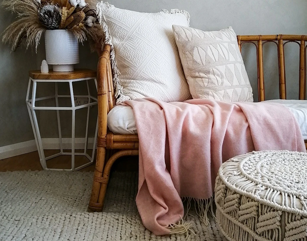 Kensington Throw - 10% Cashmere / 90% Super Fine Merino Wool - Blush