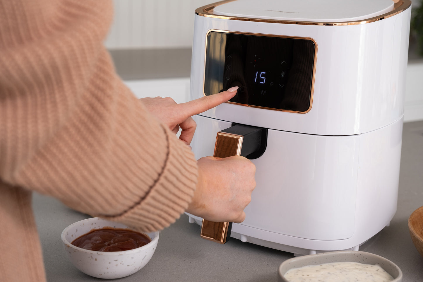 7L Digital Air Fryer (White Rose Gold) 1700W, <200¬∞C, 8 Cooking Settings