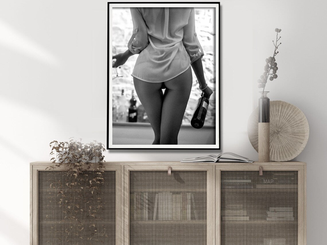 Wall Art Woman Drinking Wine 80x120cm, Black and White, Black Frame Canvas