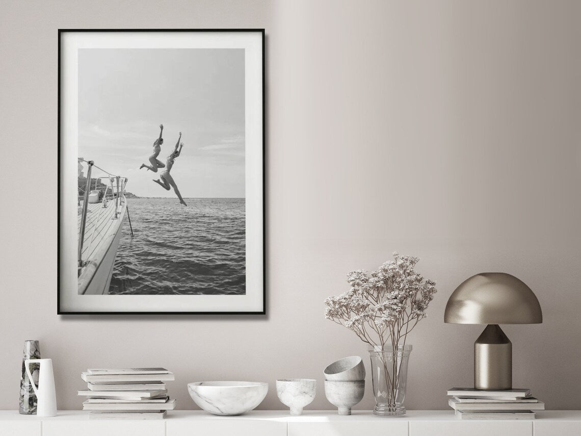 Wall Art Black and White Ocean Jump 60x90cm, Black Frame Canvas