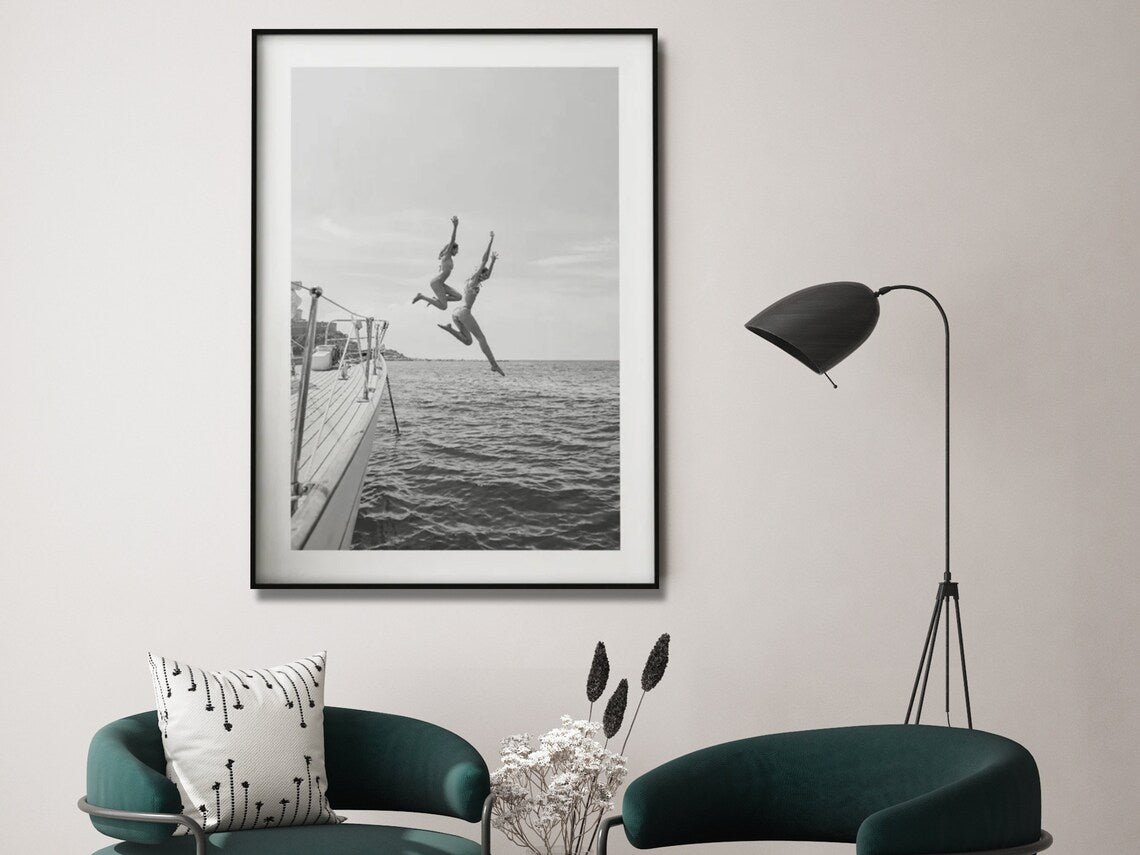 Wall Art Black and White Ocean Jump 60x90cm, Black Frame Canvas