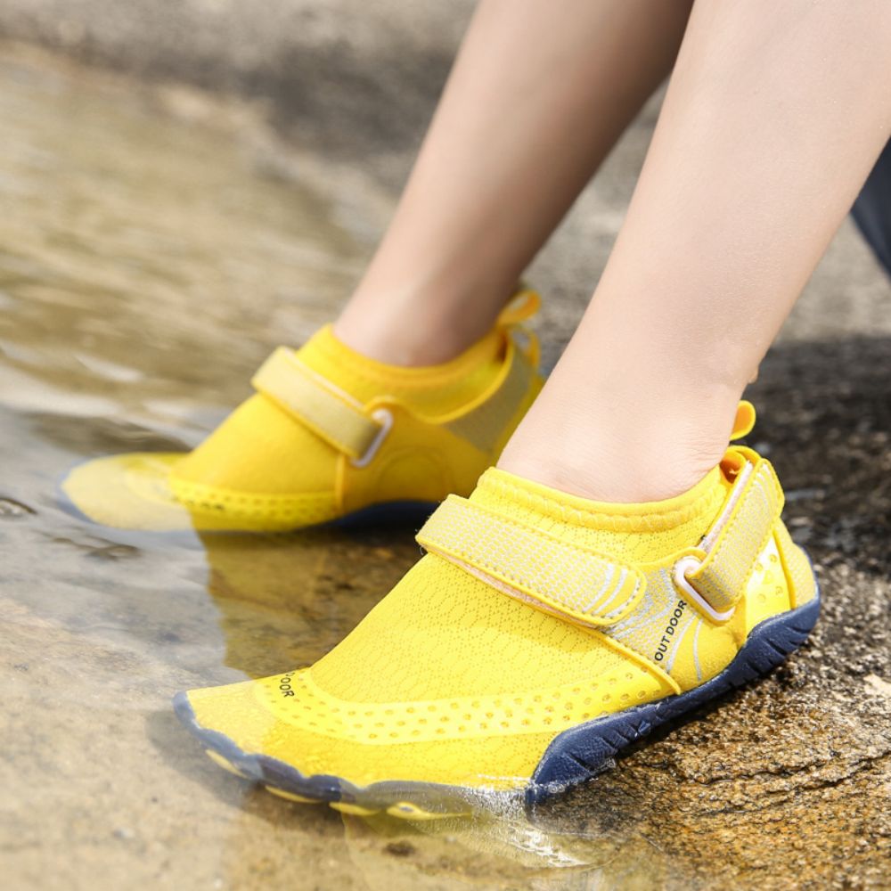 Kids' Water Shoes Barefoot Quick Dry Aqua Sports Boys Girls - Yellow Size BigKid US2 = EU32
