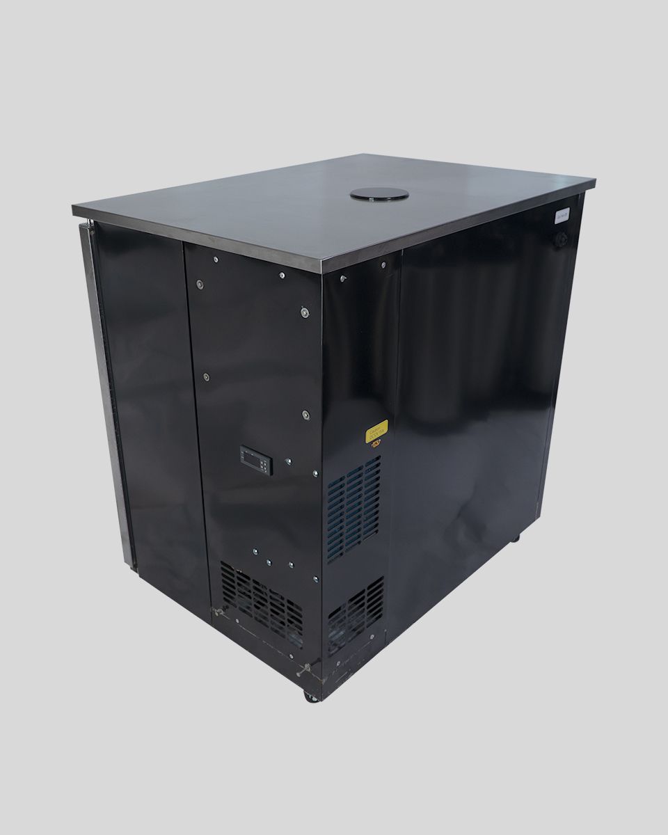 Beer Keg Fridge KegMaster Solstice 6 Keg 12V DC Kegerator