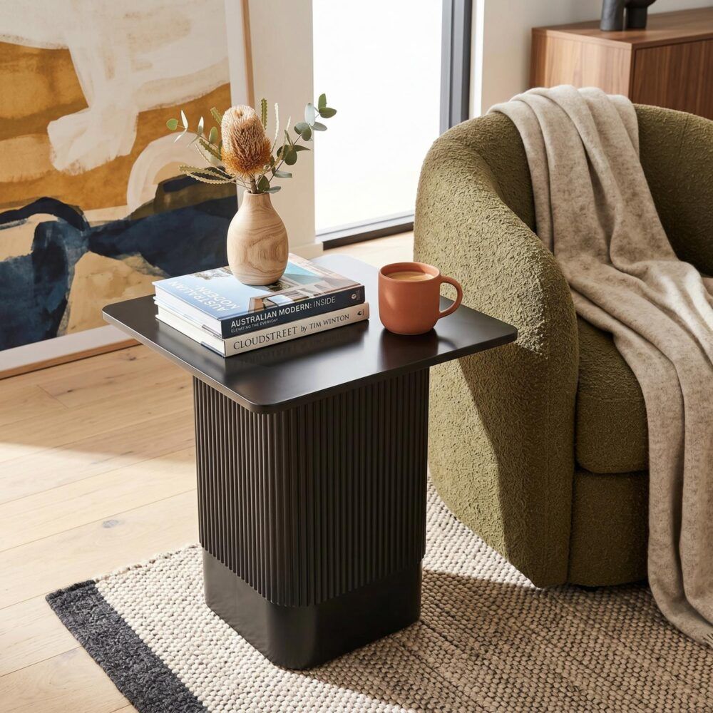 Clara Noir Side Table - Modern Design