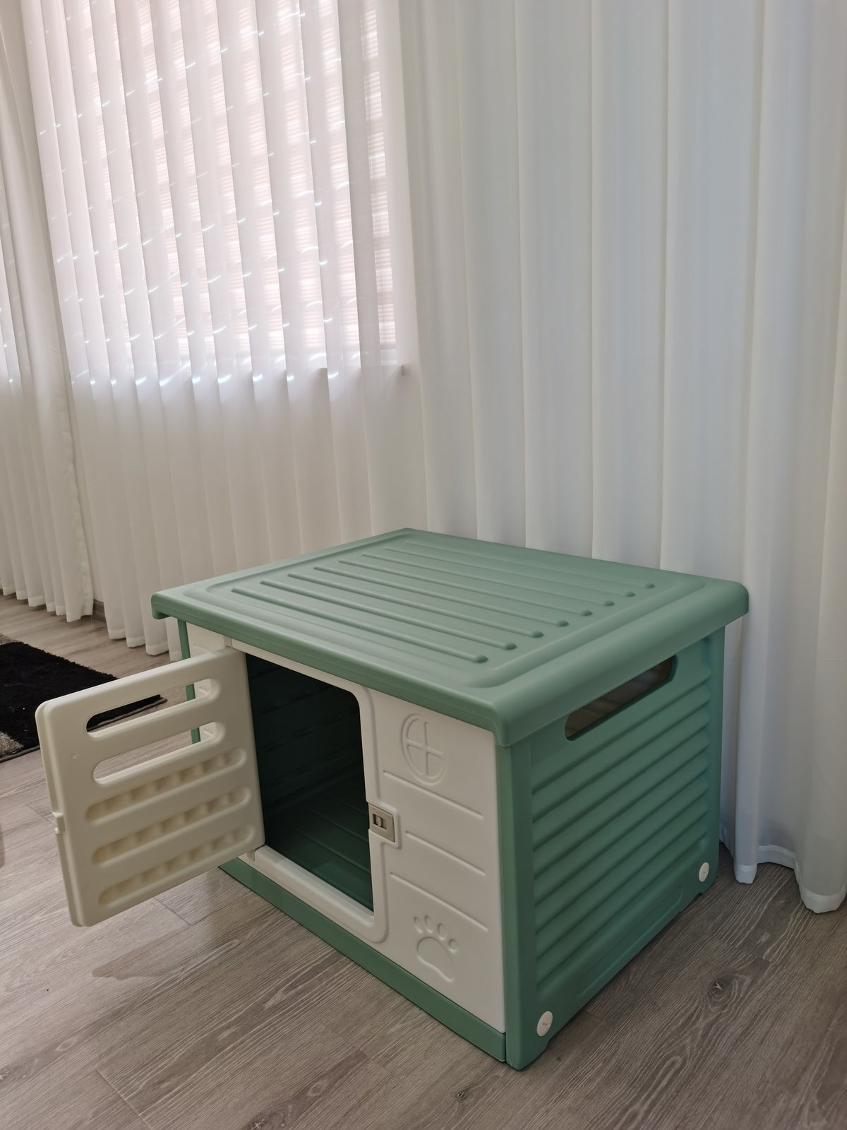 Pet House Medium Plastic Dog Puppy Cat Kennel - Green