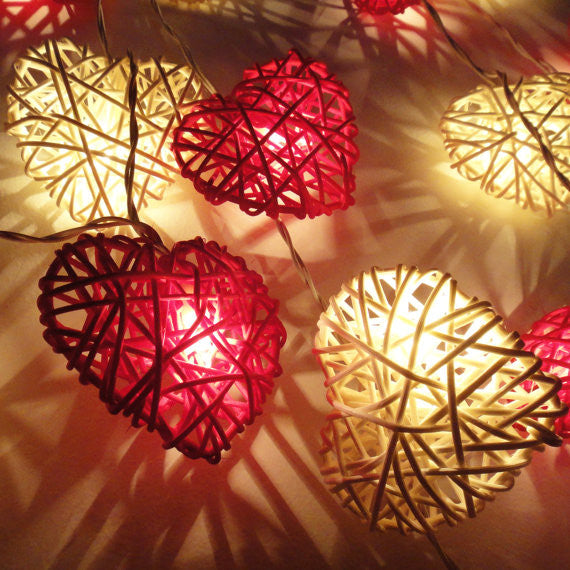 20 Red and White 3D Hollowed Rattan Heart-Shaped 3M String Fairy Lights, Battery (AA) Indoor & Outdoor Decorations Wedding Valentines Romantic Room Table Lighting
